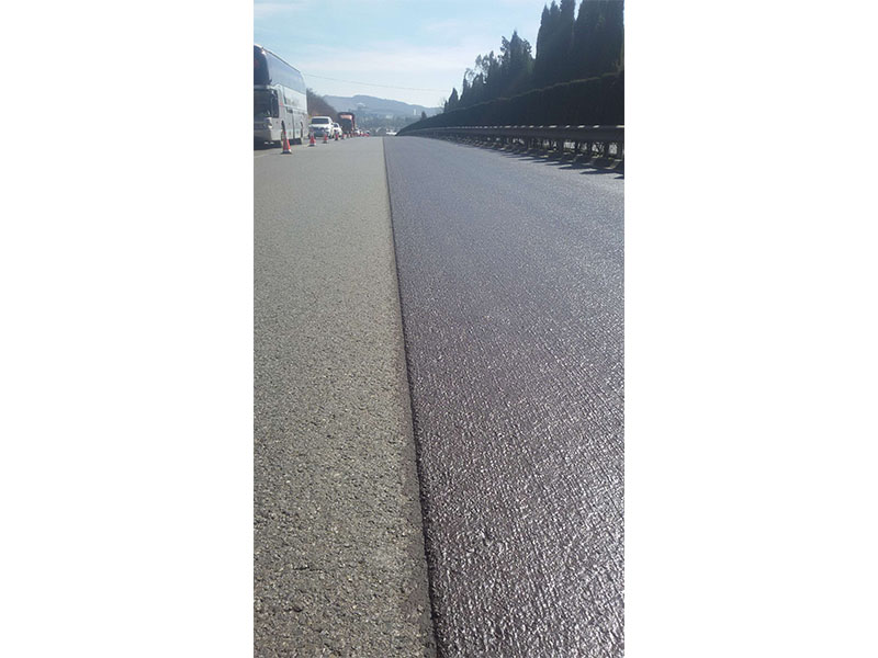 稀漿封層車微表處施工