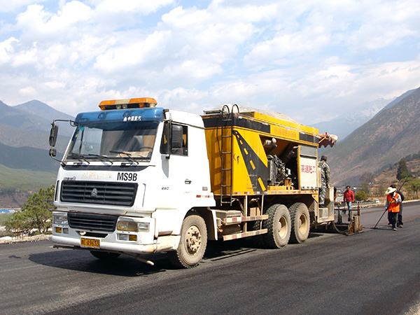 改性瀝青設備定期要做哪些設備的保養